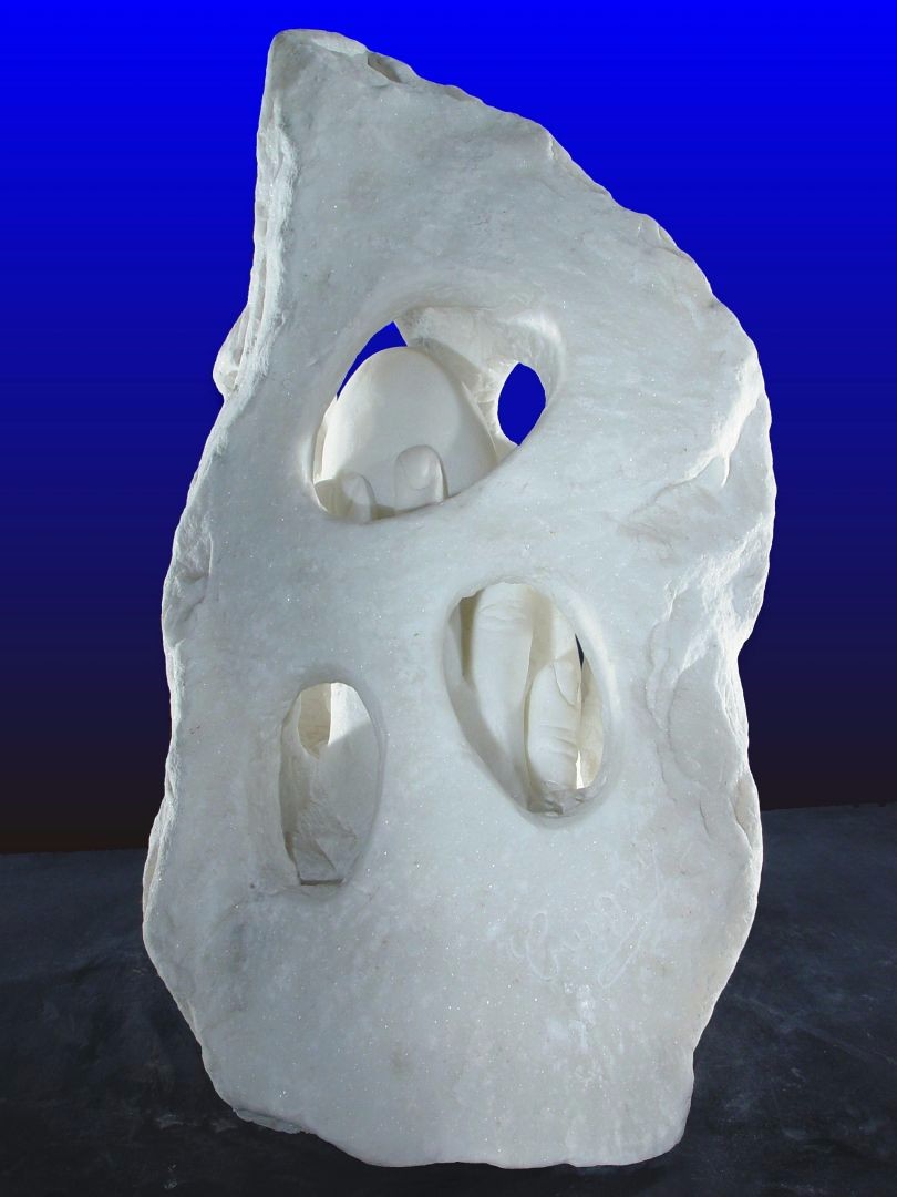 LA GENESI - marmo bianco di Carrara - cm 40x23x28 - 1983