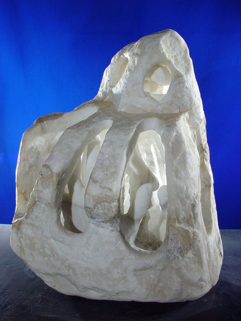 PSICOPOTERE - marmo bianco di Carrara - cm 36x32x25 - 2000