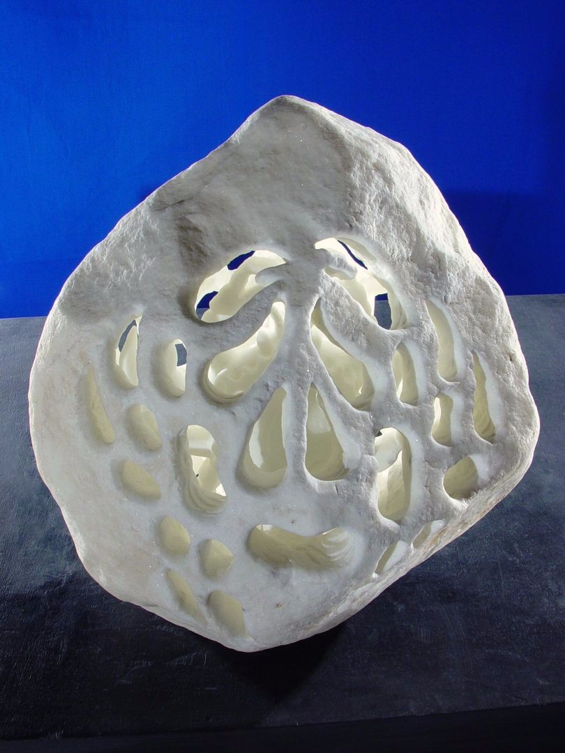CANCRO - marmo bianco di Carrara - cm 19x15x14 - 2001