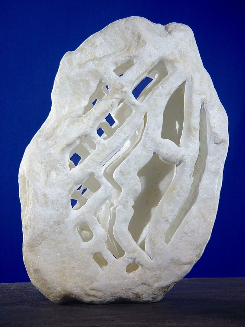 VERGINE - marmo bianco di Carrara - cm 21x15x9 - 2002